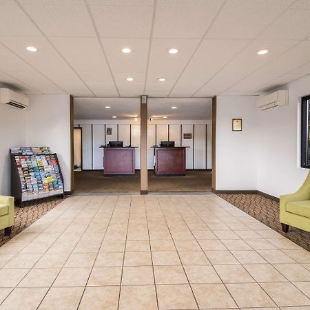 Rodeway Inn & Suites Portland - Jantzen Beach Exteriör bild