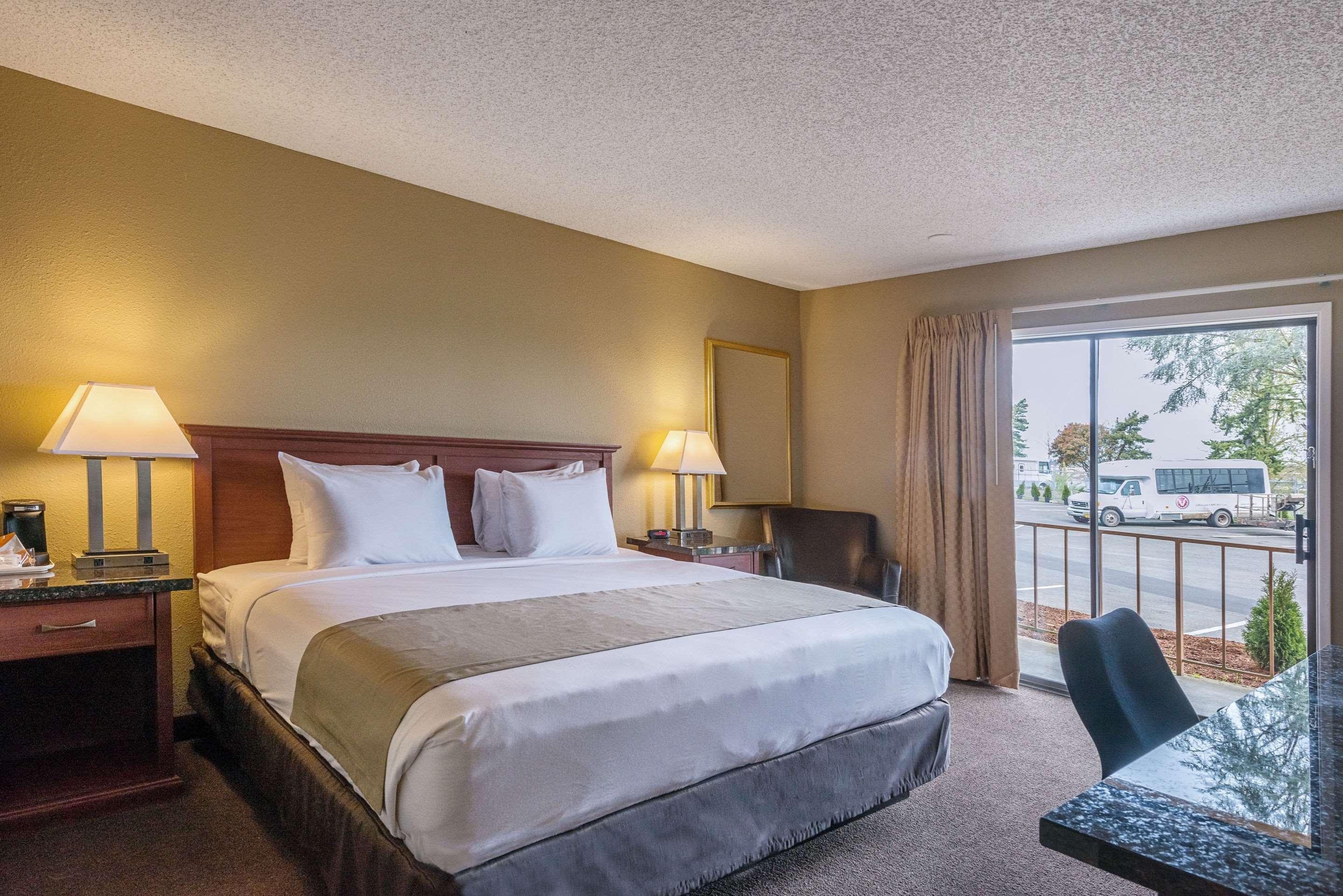 Rodeway Inn & Suites Portland - Jantzen Beach Exteriör bild