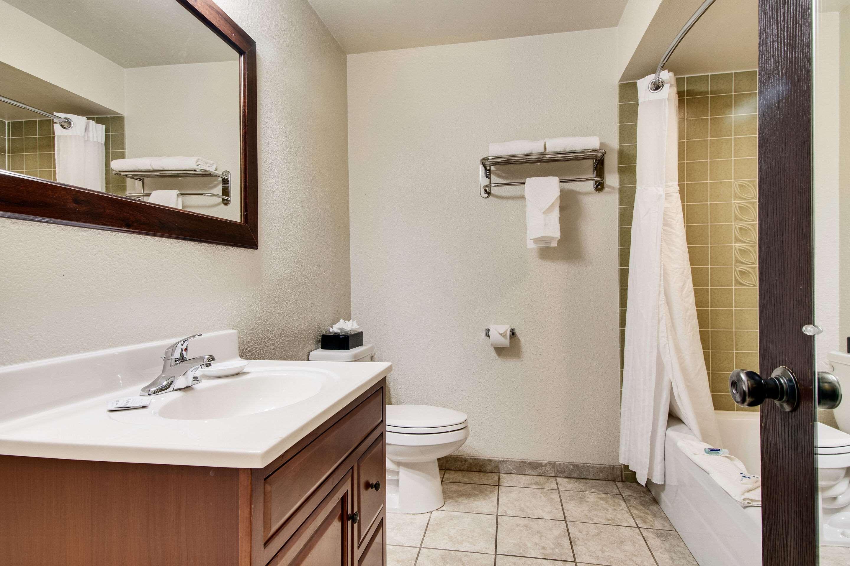 Rodeway Inn & Suites Portland - Jantzen Beach Exteriör bild