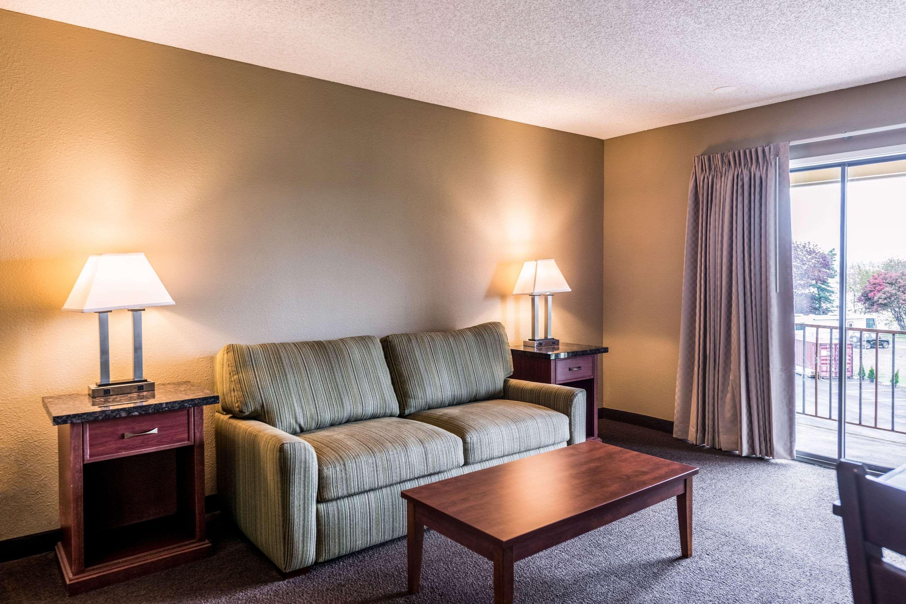 Rodeway Inn & Suites Portland - Jantzen Beach Exteriör bild