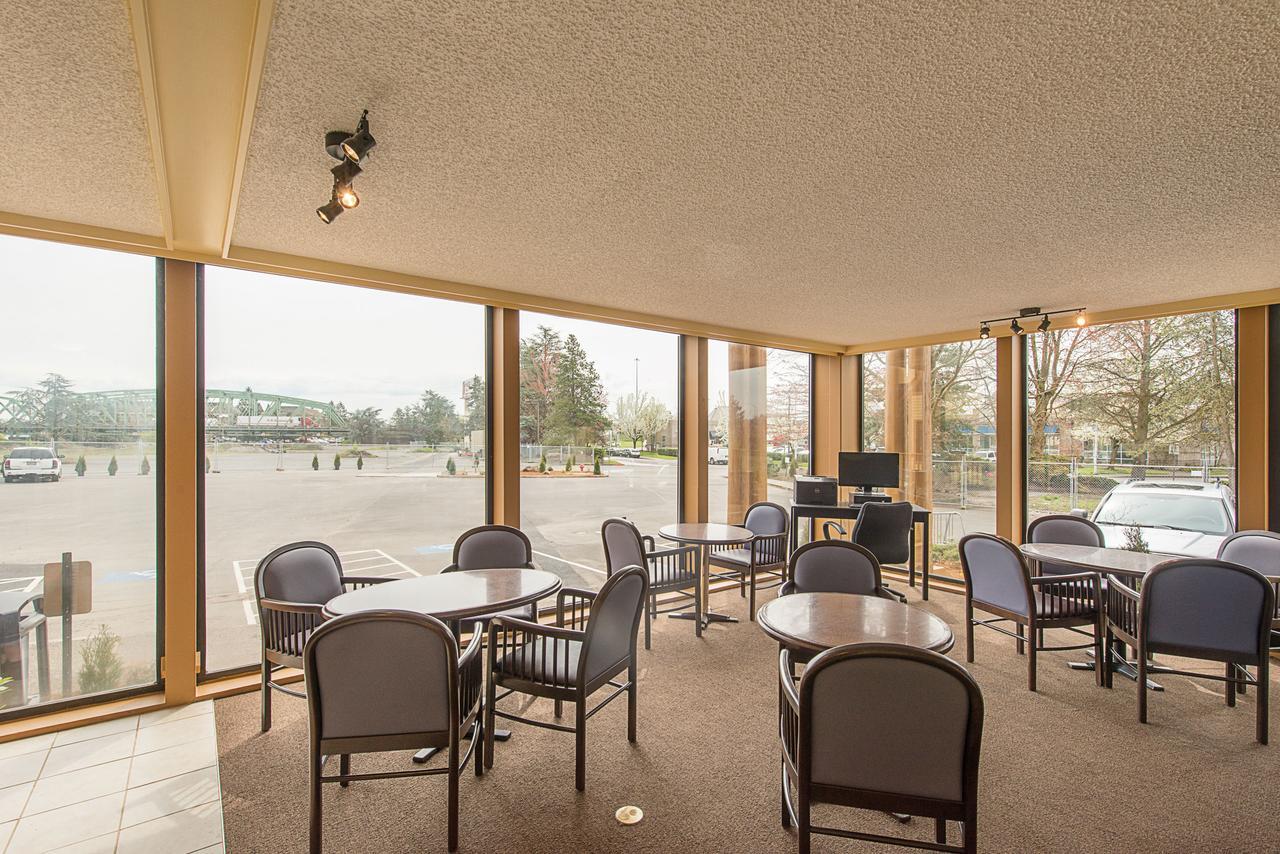Rodeway Inn & Suites Portland - Jantzen Beach Exteriör bild